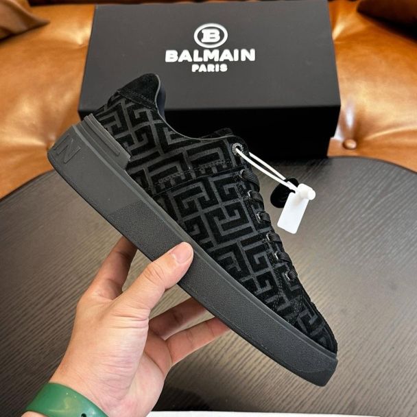 Balmain Casual Sneakers